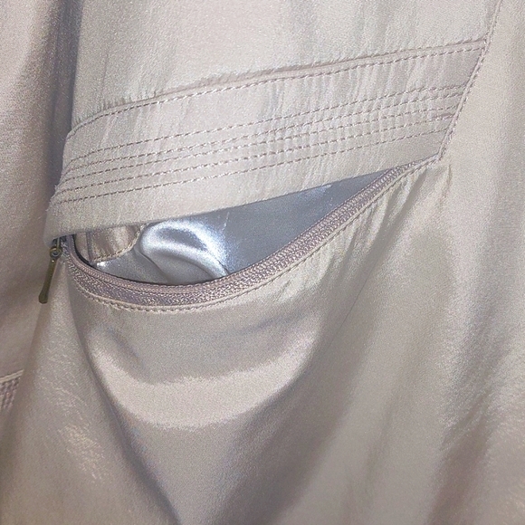 Beltless Trench Coat - Picture 3 of 9